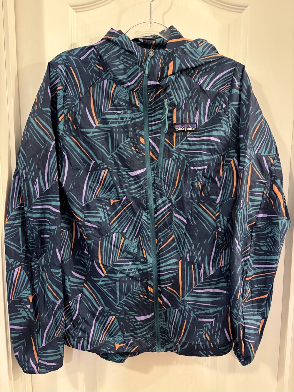 Patagonia Navy Tropical Print Packable Hooded Rain Jacket EUC